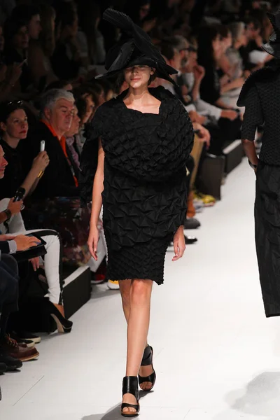 Look 38